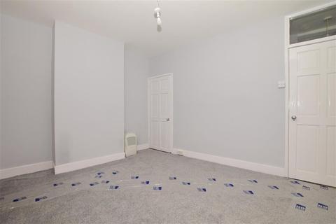 18 Hone Street, Rochester, ME2 3AF