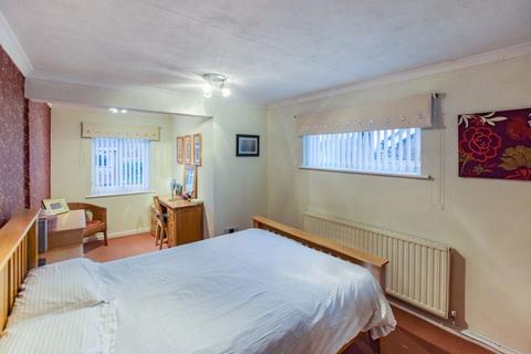 30 Minton Way, Widnes, WA8 9RA