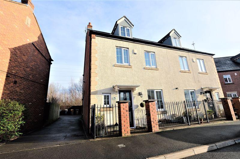 Kilcoby Avenue, Agecroft Hall, Swinton, Manchester 4 bed semidetached