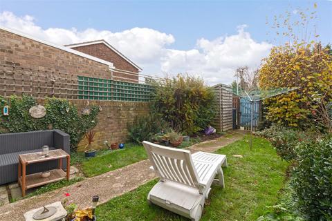 29 Coleridge Close, Goring By Sea, Worthing, BN12 6LD
