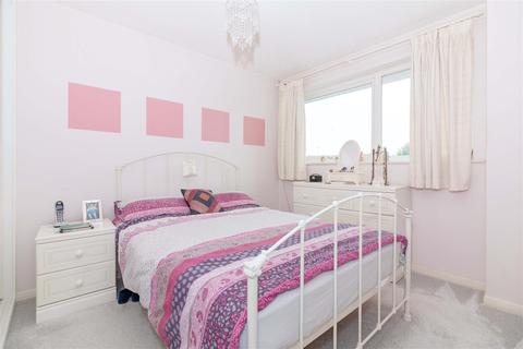 29 Coleridge Close, Goring By Sea, Worthing, BN12 6LD