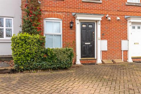 46 Saffron Road, Chafford Hundred, Grays, RM16 6NA