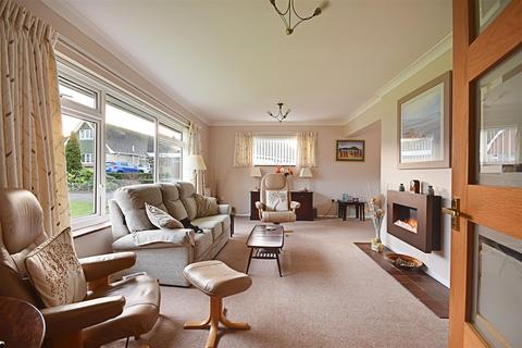 28 Oakleigh Road, Bexhill-on-sea, TN39 4PY