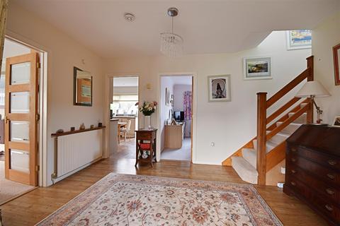 28 Oakleigh Road, Bexhill-on-sea, TN39 4PY