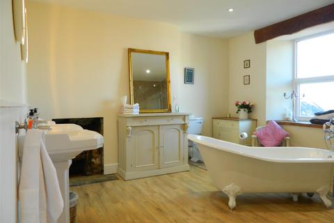 Sandy Park Barn Charles, Brayford, Barnstaple, EX32 7PY
