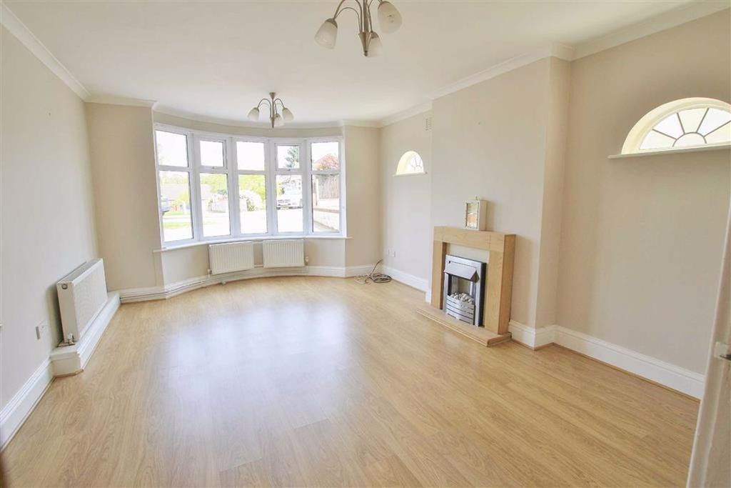 Sherwood Crescent, Hadleigh, Essex 2 bed semidetached bungalow £345,000