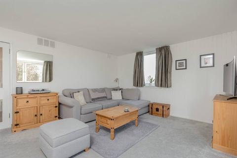 4p Fair A Far, Edinburgh, EH4 6QD