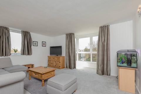 4p Fair A Far, Edinburgh, EH4 6QD