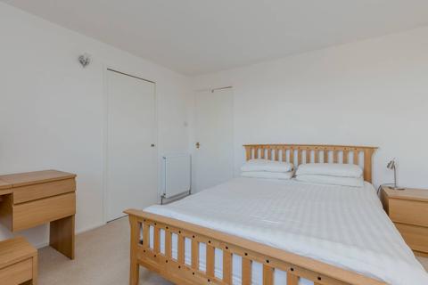 4p Fair A Far, Edinburgh, EH4 6QD
