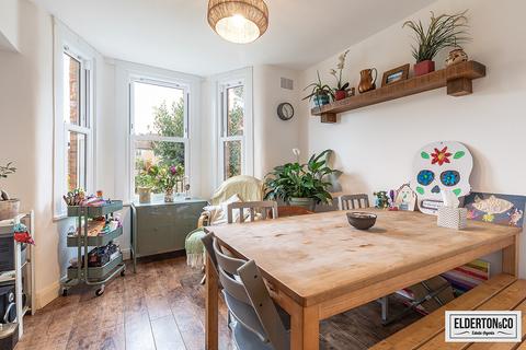 116d Marlborough Road, London, N22 8NN
