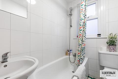 116d Marlborough Road, London, N22 8NN