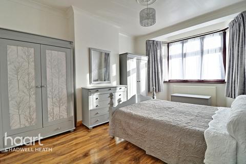 6 Arthur Road, Romford, RM6 4NL