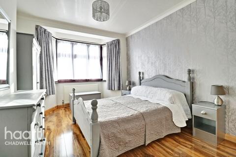 6 Arthur Road, Romford, RM6 4NL