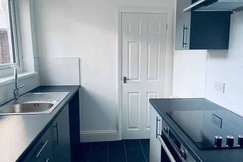 4 bedroom terraced house to rent, Houghton Street , Sunderland, Sunderland, Sunderland SR4