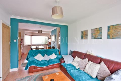 5 Barr Road, Potters Bar, EN6 5PG