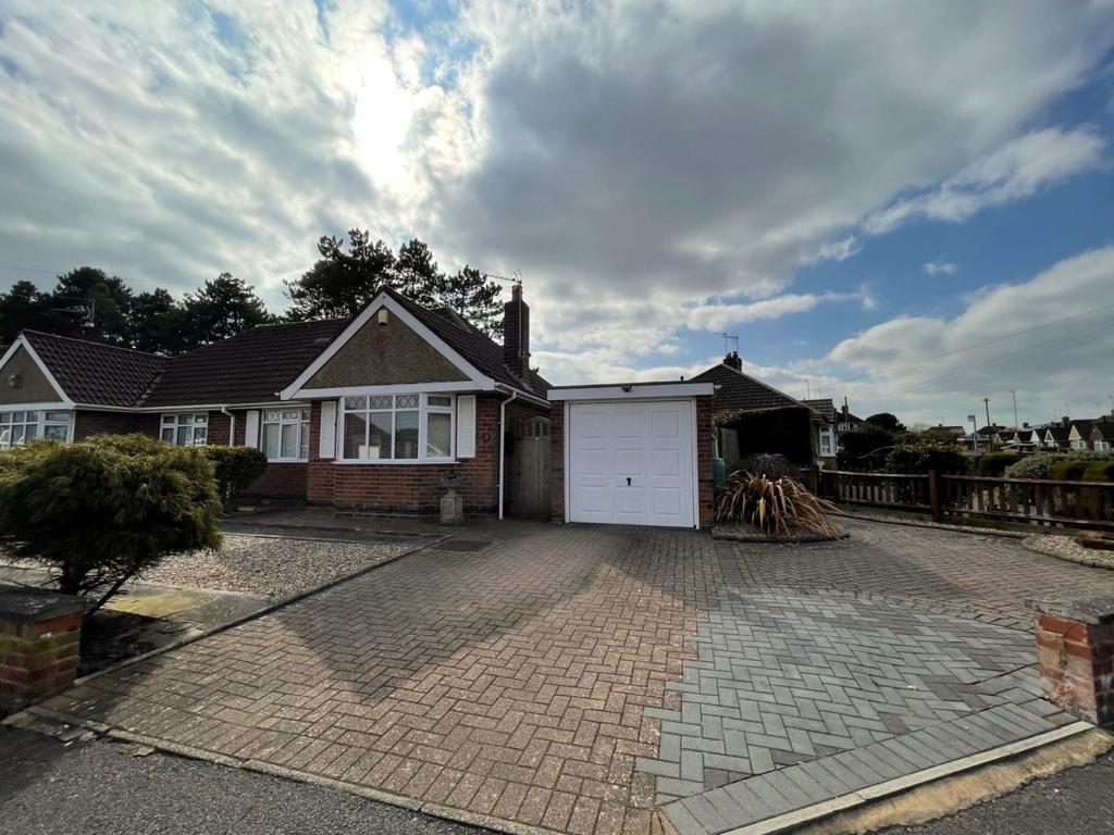 Ashley Way, Westone, Northampton NN3 3EB 2 bed semidetached bungalow