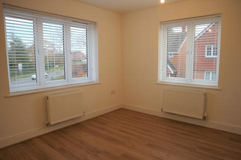 2 bedroom flat to rent, Merrydown Way, Horam, Heathfield TN21