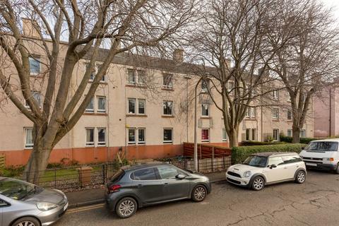 40/1 Redbraes Place, Edinburgh, EH7 4LL
