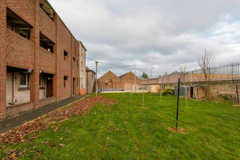 40/1 Redbraes Place, Edinburgh, EH7 4LL