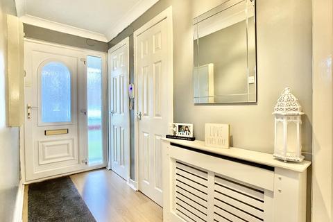 16a, Calside, Paisley, PA2 6DA