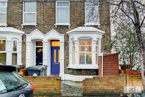 33 Napier Road, London, E11 3JY