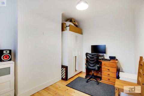 33 Napier Road, London, E11 3JY