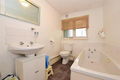 63a East Cliff, Dover, CT16 1LS