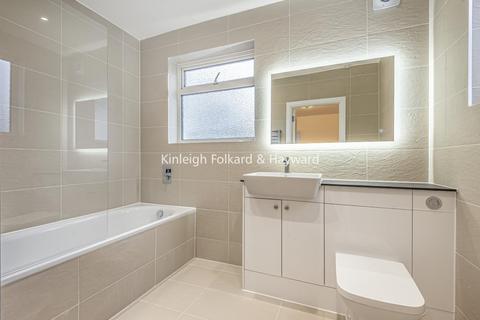 6 Springfield Gardens, West Wickham, BR4 9PX