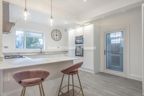 6 Springfield Gardens, West Wickham, BR4 9PX