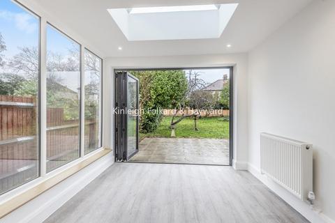 6 Springfield Gardens, West Wickham, BR4 9PX