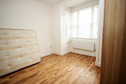 3 bedroom flat to rent, Conewood Street, Highbury