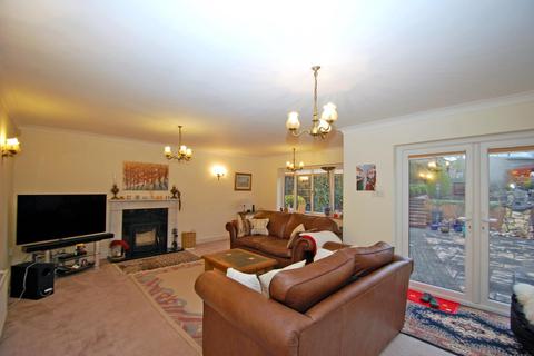 33 Kings Road, Chalfont St Giles, HP8 4HP