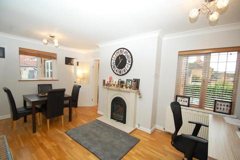 7 Sefton Close, Stoke Poges, Slough, SL2 4LH
