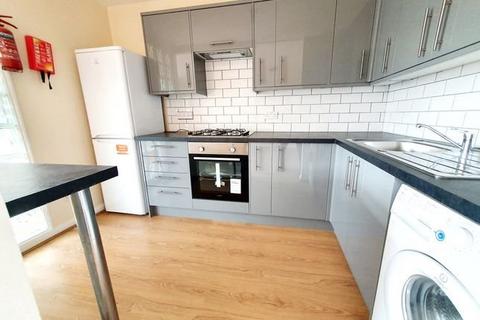 2 bedroom flat to rent, Church Lane, Crouch End