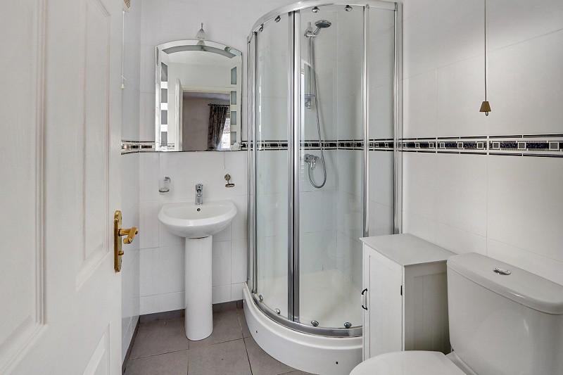 Master En-suite