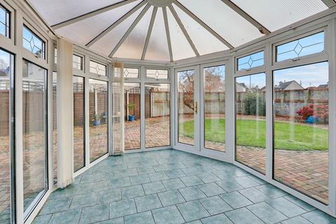 1 Bishops Gate, Lydney, GL15 5TG