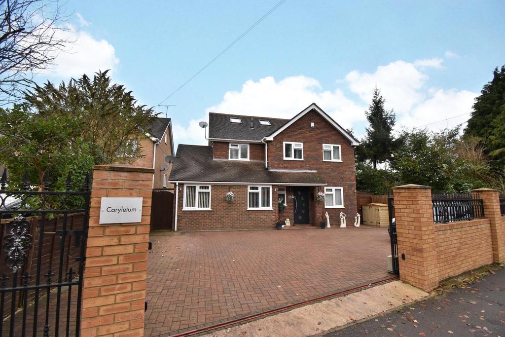 Crowthorne Road, Bracknell, Berkshire, RG12 6 bed detached house £975,000