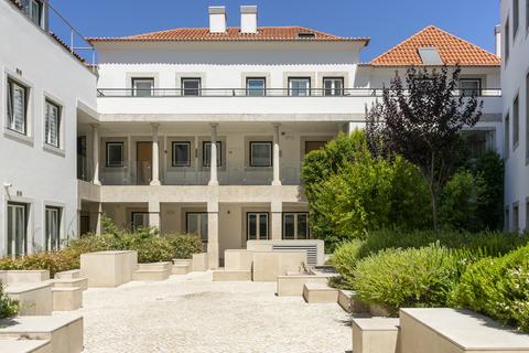 3 bedroom apartment, Calçada do combro (santa catarina), Lisboa