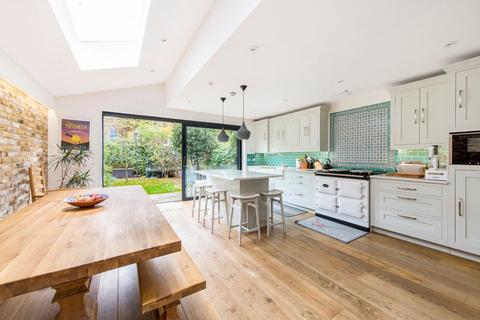 4 Shirlock Road, London, NW3 2HS