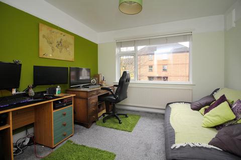 5 Shrublands Close, Chelmsford, CM2 6LR