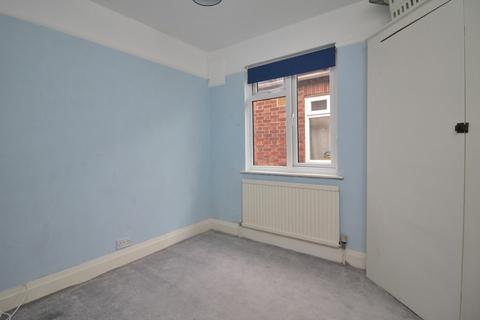 5 Shrublands Close, Chelmsford, CM2 6LR
