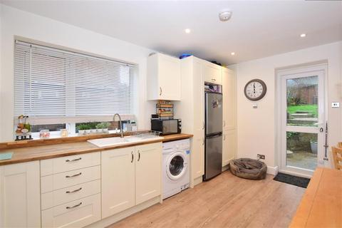 4 Eversley Road, Hythe, CT21 5SE