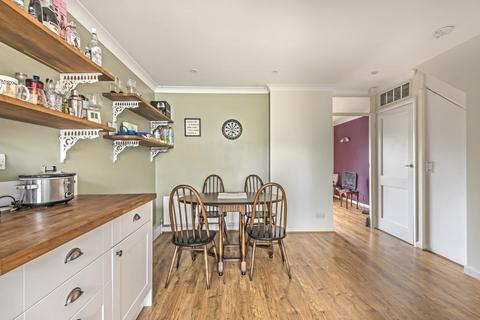 20 Cherry Orchard Road, Bromley, BR2 8NE