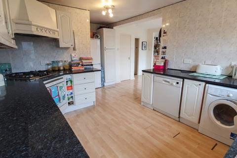 9 Meadow Drive, Credenhill, Hereford, HR4 7EF