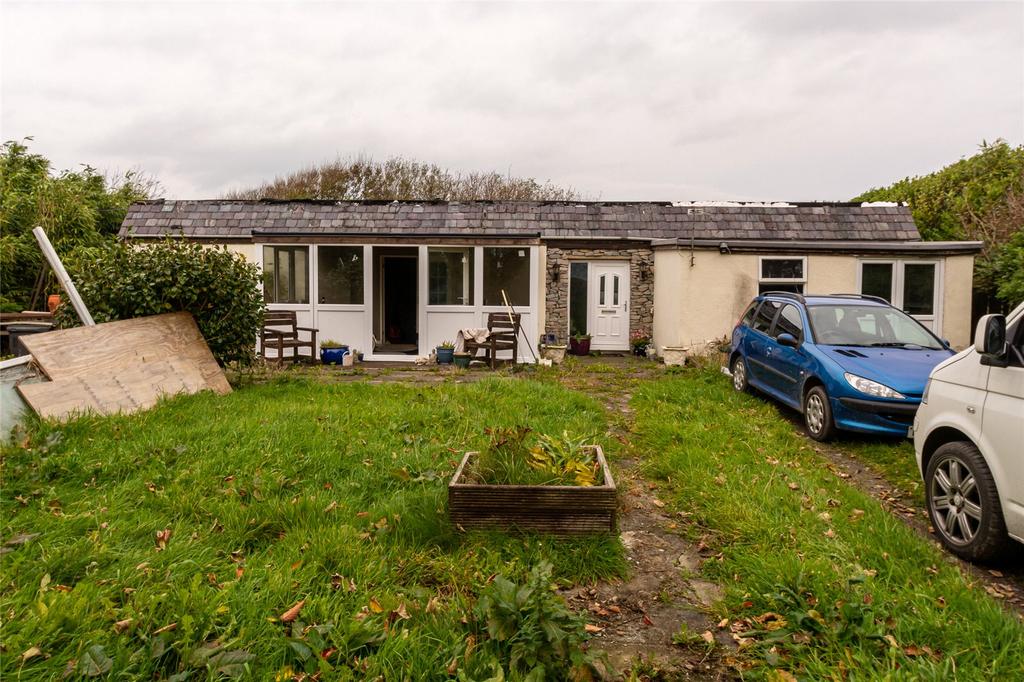 Dinas Dinlle, Caernarfon, Gwynedd, LL54 4 bed detached house for sale