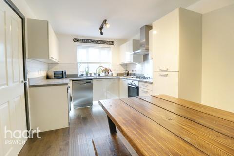 3 Lime Way, Great Blakenham, Ipswich, IP6 0GP