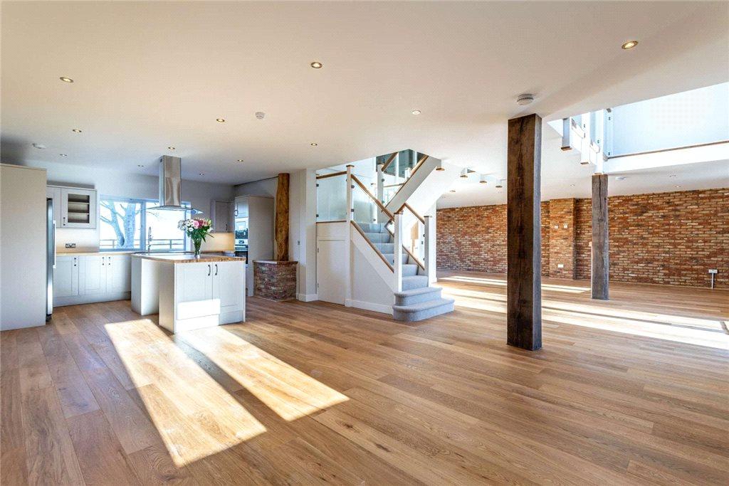 Kitchen, Sitting Rm