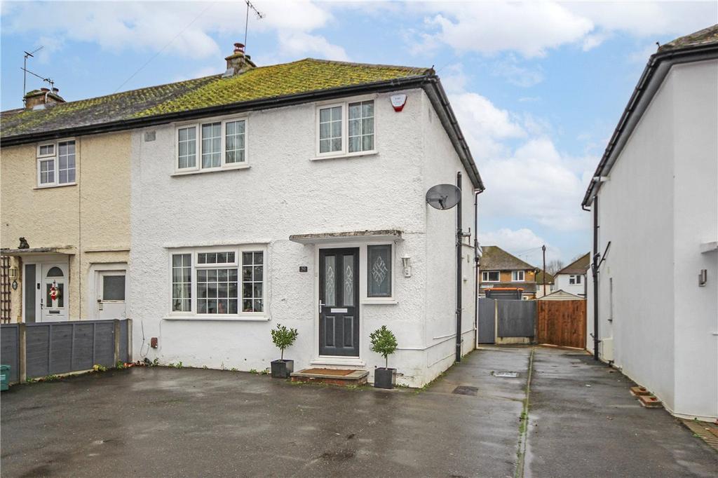 Harvey Road, London Colney, St. Albans 3 bed semidetached house £500,000