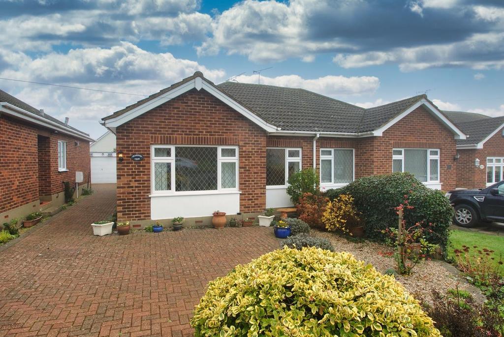 Doddinghurst Road, Doddinghurst, Brentwood, Essex, CM15 2 bed semi