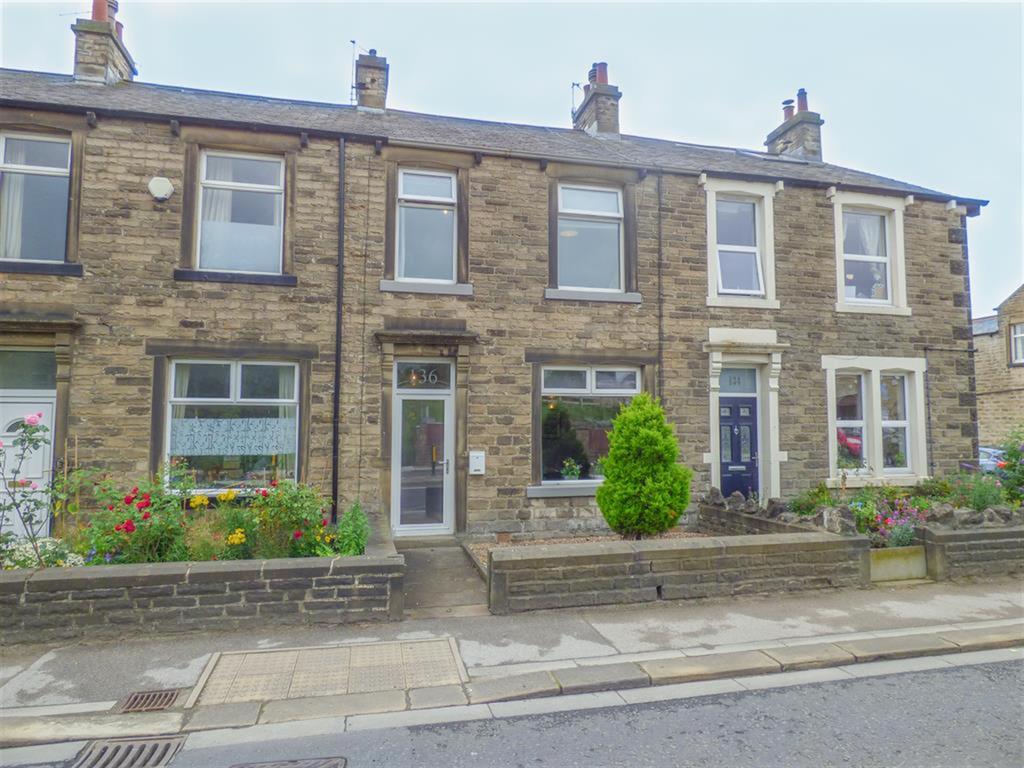 Keighley Road, Skipton 3 bed terraced house £695 pcm (£160 pw)